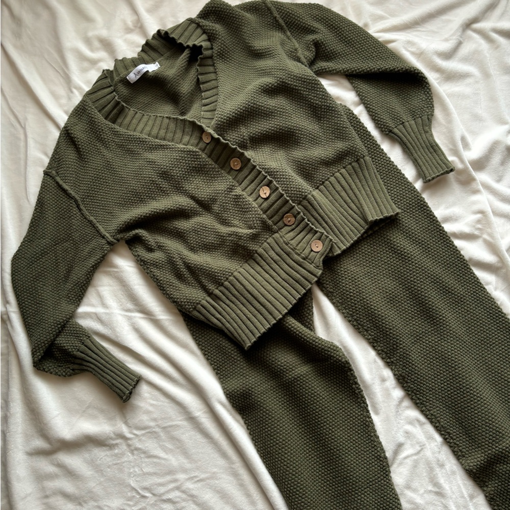 Sweater set